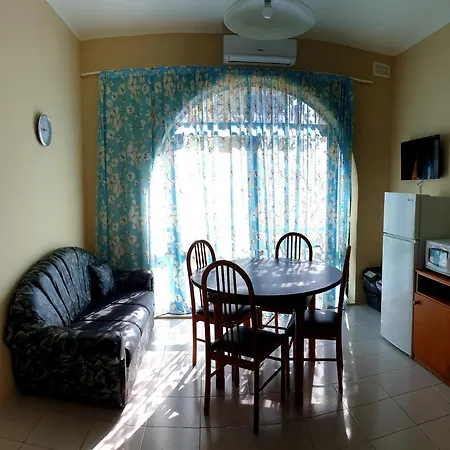 Diamonds Sea-side Apartman *